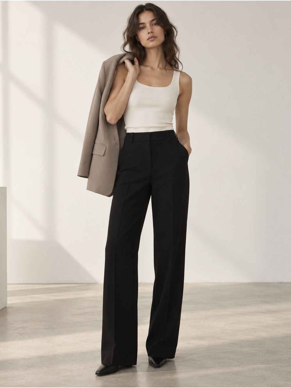 Aritzia Babaton Black High Rise Tailored Wide Leg Pant Trouser Inseam 30” Size 8